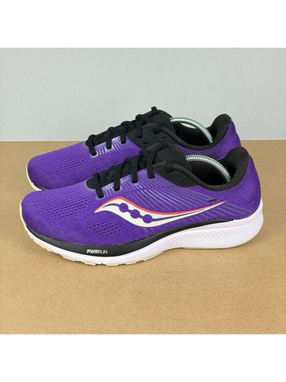 Saucony Guide 14 Athletic Running Shoes Womens 9 Purple Breathable Low Top